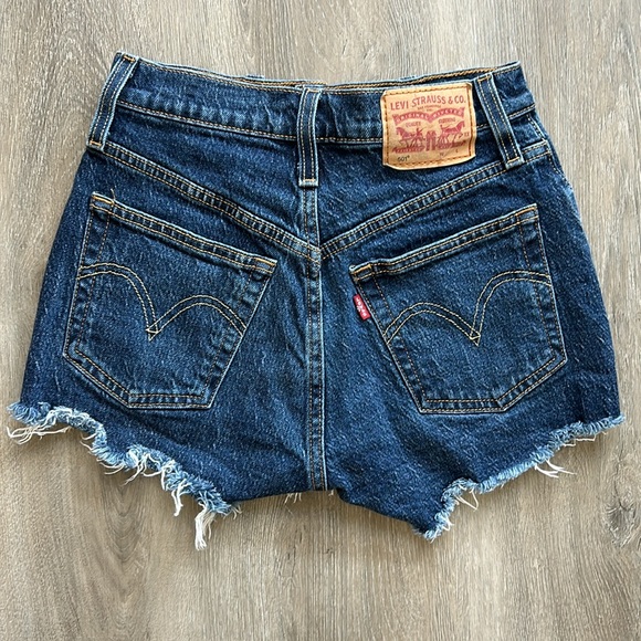 Levi's Women's 501 Original High Rise Jean Shorts - Dark Indigo - Picture 2 of 7